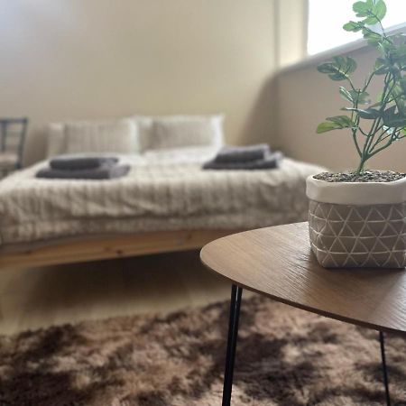 Garzon/ Studio Apartment Sahy Bagian luar foto