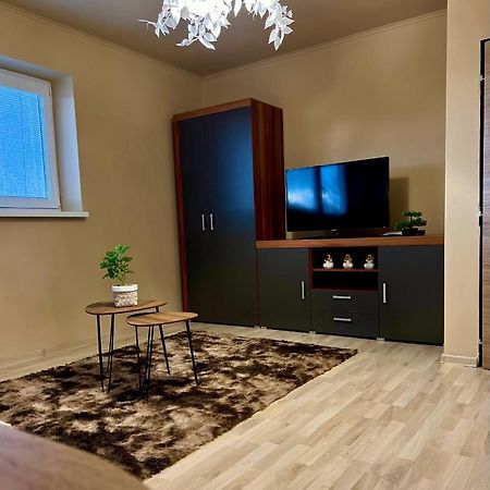 Garzon/ Studio Apartment Sahy Bagian luar foto